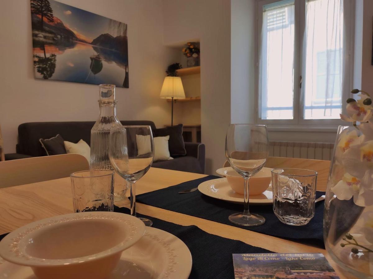 La Casina Al Lago แมนเดลโล เดล ลาริโอ ภายนอก รูปภาพ